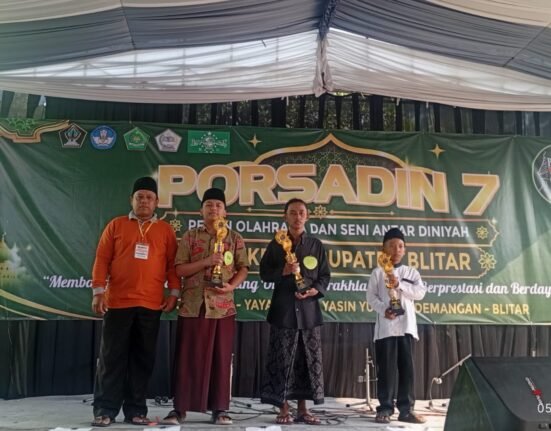 Santri Al Khusyu meraih Juara 2 Lomba Cerdas Cermat dan Adzan se Kabupaten Blitar mewakili Kecamatan Wates